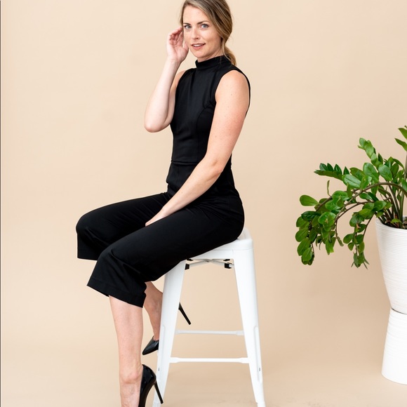 Cropped Jumpsuit - Picture 4 of 4